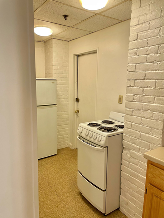 Visit [web address removed] - Gorgeous one bedroom, with full kitchen, across from St Mary's T stop Apartments