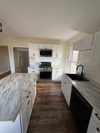 Kitchen - Newly Renovated 2-Bed Apt, Close to Campus/ Downtown