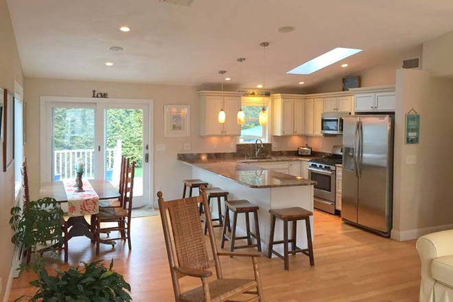 Kitchen - 13 Salem Trail - Bonnet Shores and North End - Narragansett House