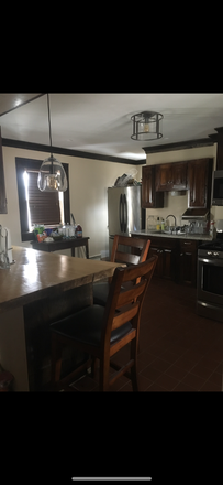 Kitchen - Downtown Northampton House Near Bus Route