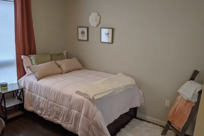 Bedroom - Lease Takeover ASAP - Prime Place Furnished XL Private Room/Bath, 1st Month Free Apartments