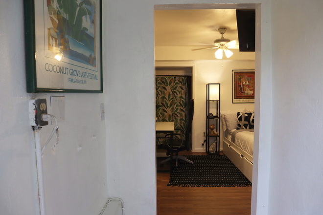 Main Living Area - Quiet Efficiency w/ Private Yard & Porch in the Heart of Coconut Grove Apartments