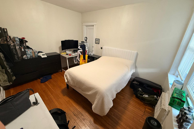 Bedroom - Fenway Apartment, <10 Min Walk to Northeastern. Rent Negotiable