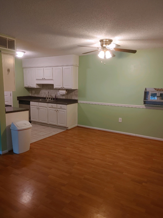 Dining area - Marsh View Condo (Pets Allowed)