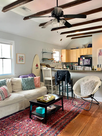 living room - Bedroom 8 minute walk to campus Apartments