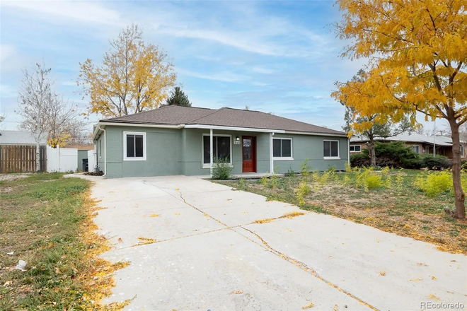 Front of house - 955 Quentin Street House