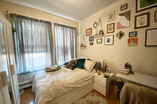 1 - SEPT 2026 – Inviting Mission Hill 4 Bed / 1 Bath, Student OK! No Broker Fees! Apartments