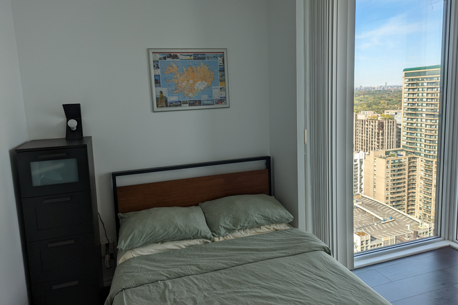 Bedroom - Modern Studio Within Walking Distance to UofT Campus