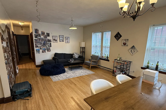 Living room - Great Location! Student Sublet Available – 752 Columbus Ave, Right Across the Street from EXP!