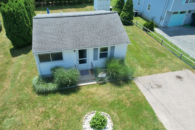 Outside Street View - 80 Angell Road Narragansett, RI 02882! House