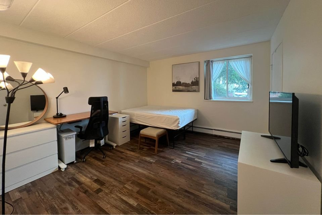 Bedroom - 1 br in 2 br apartment in union sq.