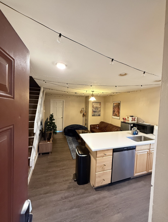 Main Entry - Balcony Apartment, Close to Campus
