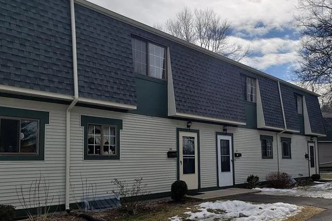 Outside view - 2 bed 1.5 bath