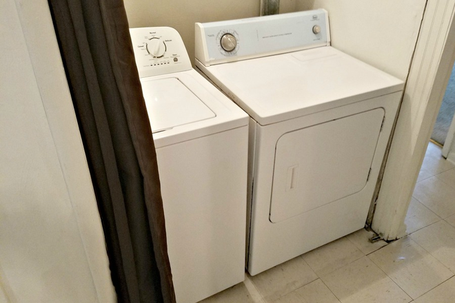 Washer/Dryer - (ODUrent) 1326 W. 42nd St. Duplex