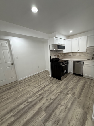 Kitchen and open area - 5 minutes drive to campus -  just renovated beautiful studio