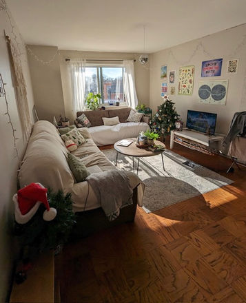 Living Room - College Park Towers