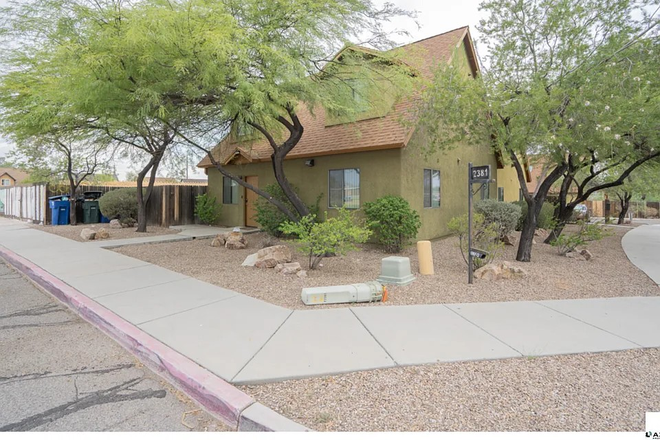 house - Pleasant modern apartment close to school and large park