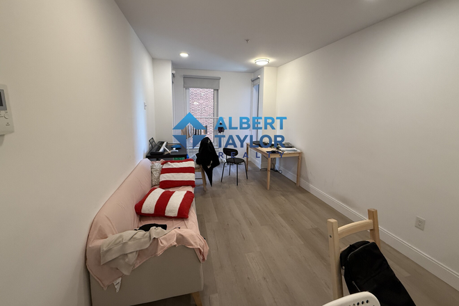 Living Area - *!NO BROKER FEE!* Large 1Bed, Steps from Campus - Professionally Managed! Apartments