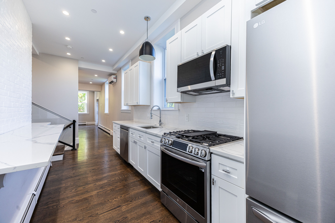 Kitchen - The Residences at Regent | Timeless Elegance Meets Modern Luxury Apartments