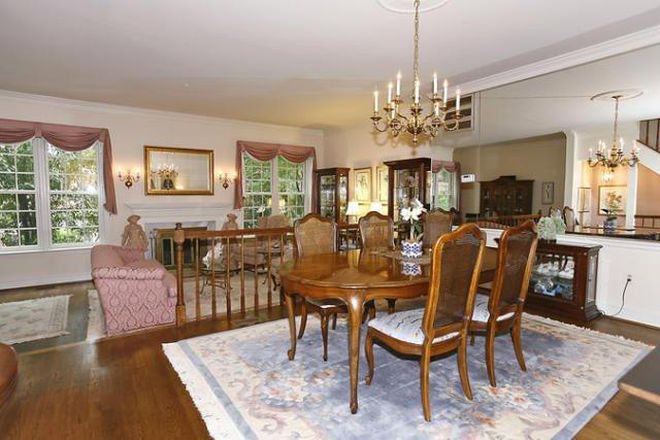 Image 2260913 - Large Modern Solar Cloisters House Next to Campus