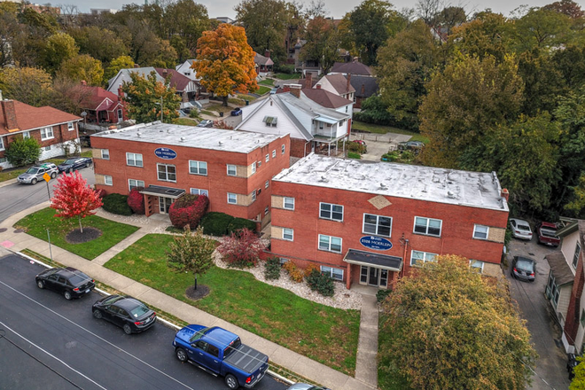 2328-2334 Moerlein Exterior - 2328-2334 Moerlein Apartments