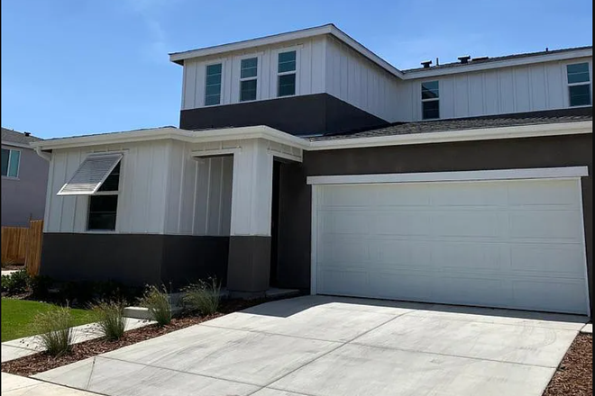 Front View of Home - 2 Rooms Available - Moraga Area - Looking for Students (Grad Students Preferred)! House