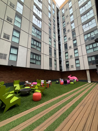 Main garden inside the HUB apartment complex - Hub on State Street Apartments