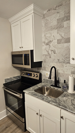 Kitchen - 2 blocks from campus, partially furnished! Duplex