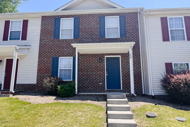  - 3 Bedroom 2.5 Bath Townhouse