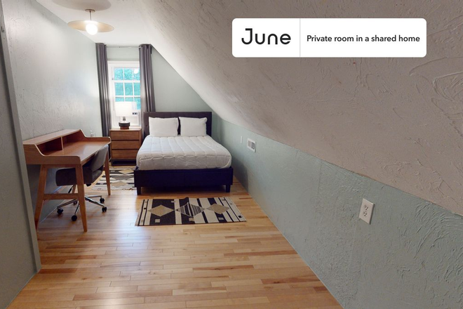 Photo - Private bedroom in 7 bed/2.5 bath Home