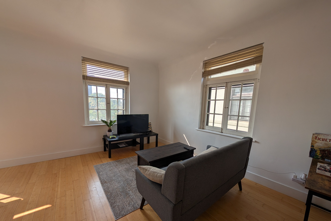 Living Room - 613 Westgate #C Condo