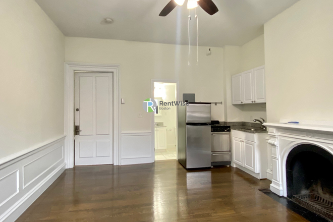 1 - JULY 2026-Gorgeous Beacon Hill Studio, H/HW inc, Cat ok. No Fee! Apartments