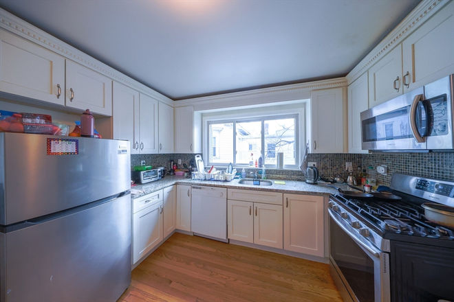 LIVING - LOCATION!! SPACIOUS 4 BED!