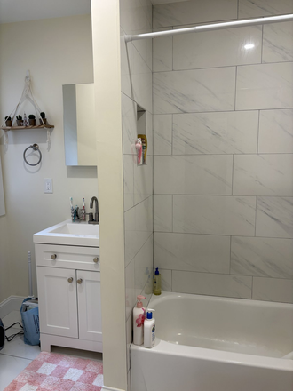 . - Newly Renovated 2-Bed on Burbank Street. No Broker Fee. Available 9/1/26 Apartments