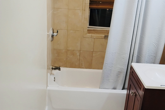 Bathroom - Truxton Area One Bedroom Apartments