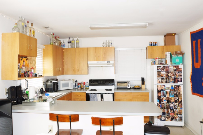 Kitchen - St. Edward's Court Apartments