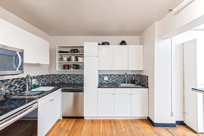 Shared kitchen - 909 14th Street #308