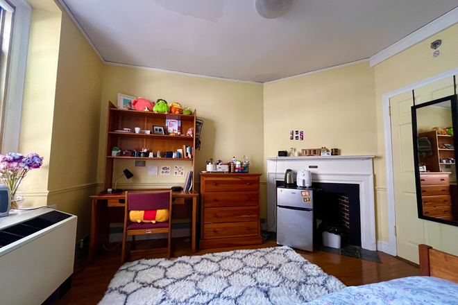 Room - Harvard Medical School Dorm (1 min away from campus!)