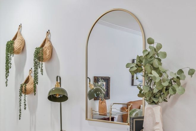 Work area - Cozy Cottage East Nashville - Fully Furnished House