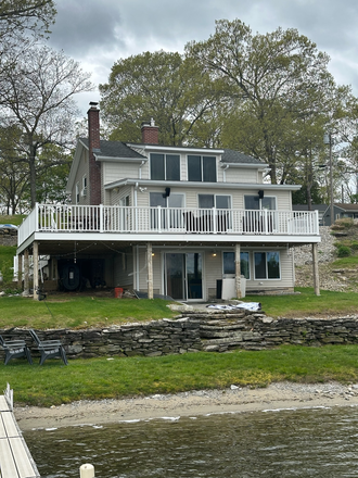 Lakeview - Lakefront property in Coventry House