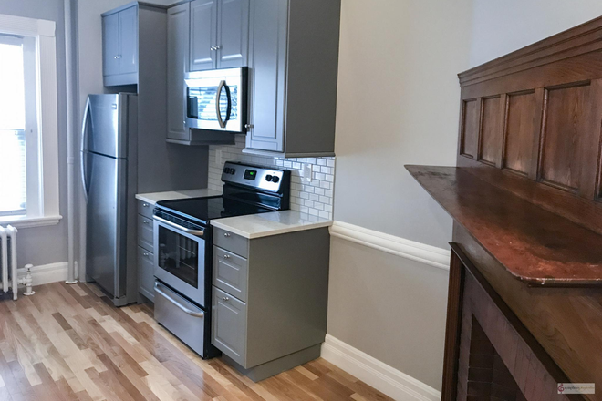 Kitchen - Studio on Saint Stephen Street for Sept 1st