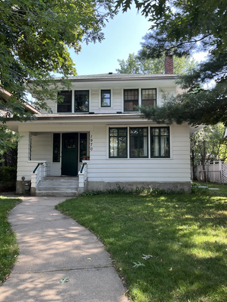 Front, street veiw - 5-Bedroom, 2-Bath House, great neighbors, scenic block; walkable!