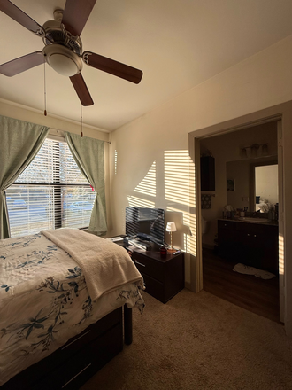 Bedrom - University House Fayetteville