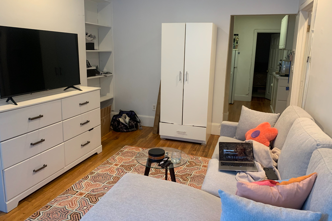 Bedroom - FABULOUS 2 BED ON WESTLAND AVE  09/01 FRONT FACING **NO FEE** Apartments