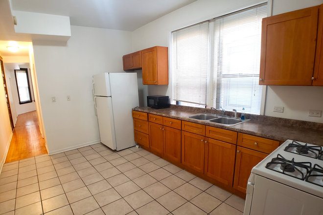 kitchen - Lexington street apartment