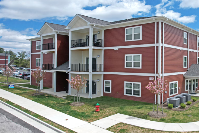 Exterior Street View - The Landing at Stonegate Apartments