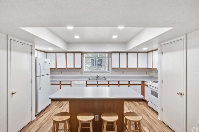 Kitchen - Wavertree Apartments