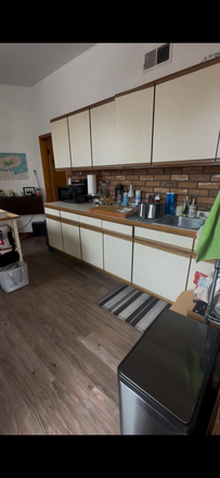 kitchen - Apartment close to campus