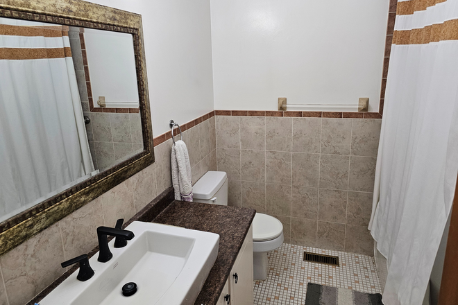 Shared Bathroom - (FOR MALE) Private room for rent in a shared house at Marlene Court