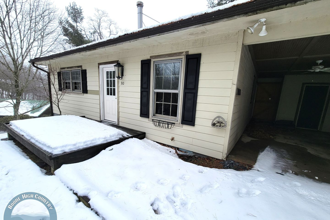  - 2 Bedroom Home in Boone